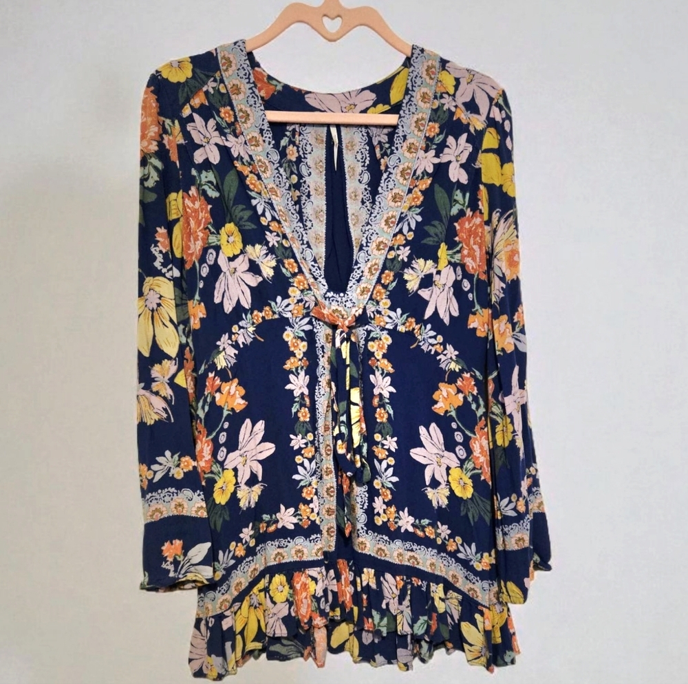 Free People Boho Floral Tie Front Tunic Top Size 2
